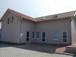 Appartementhaus ZLATICA Štúrovo (Gockern)