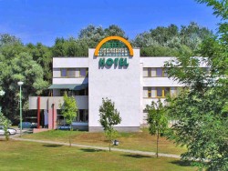 Hotel GLADIUS Topoľníky (Nyárasd)
