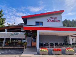 SKALKA Motel Radoľa