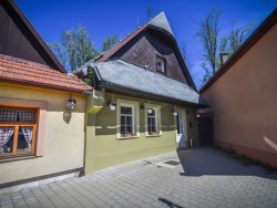 Pensjonat a restauracja NA HRADBÁCH Kežmarok (Kieżmark)