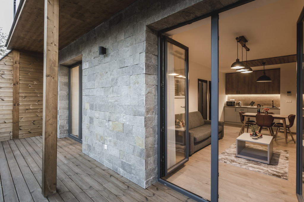 ARIETES MARMONT RESORT #14