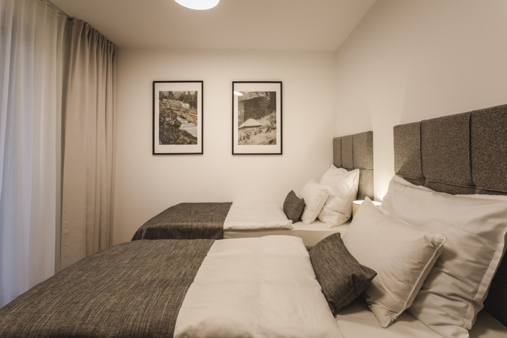 ARIETES MARMONT RESORT #16
