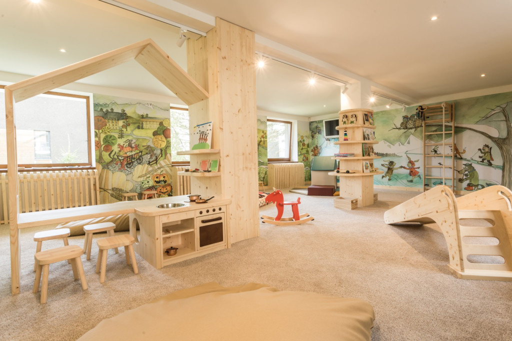 ARIETES MARMONT RESORT #44