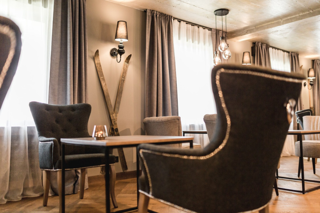ARIETES MARMONT RESORT #52