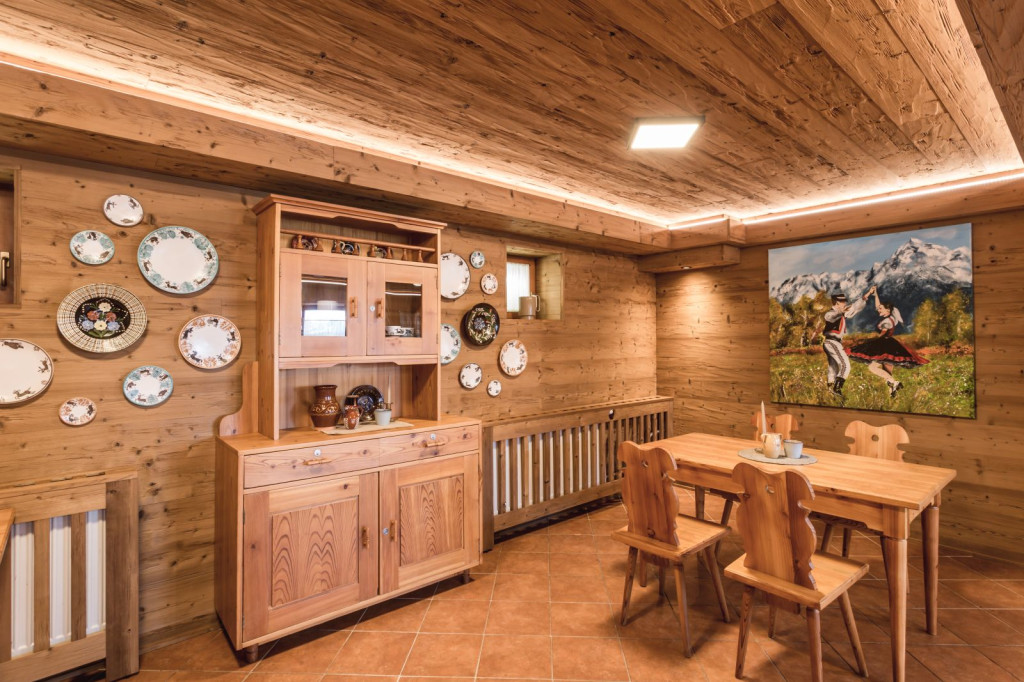 ARIETES MARMONT RESORT #57