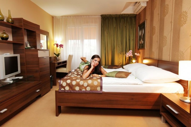 CITY HOTEL #3