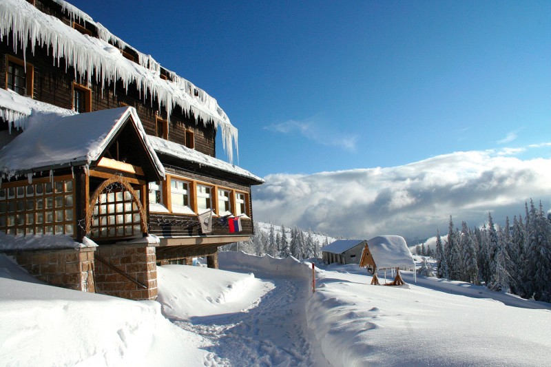 Zimný pobyt vo Veľkej Fatre (lyžiarsky vlek a klzisko v cene) #2
