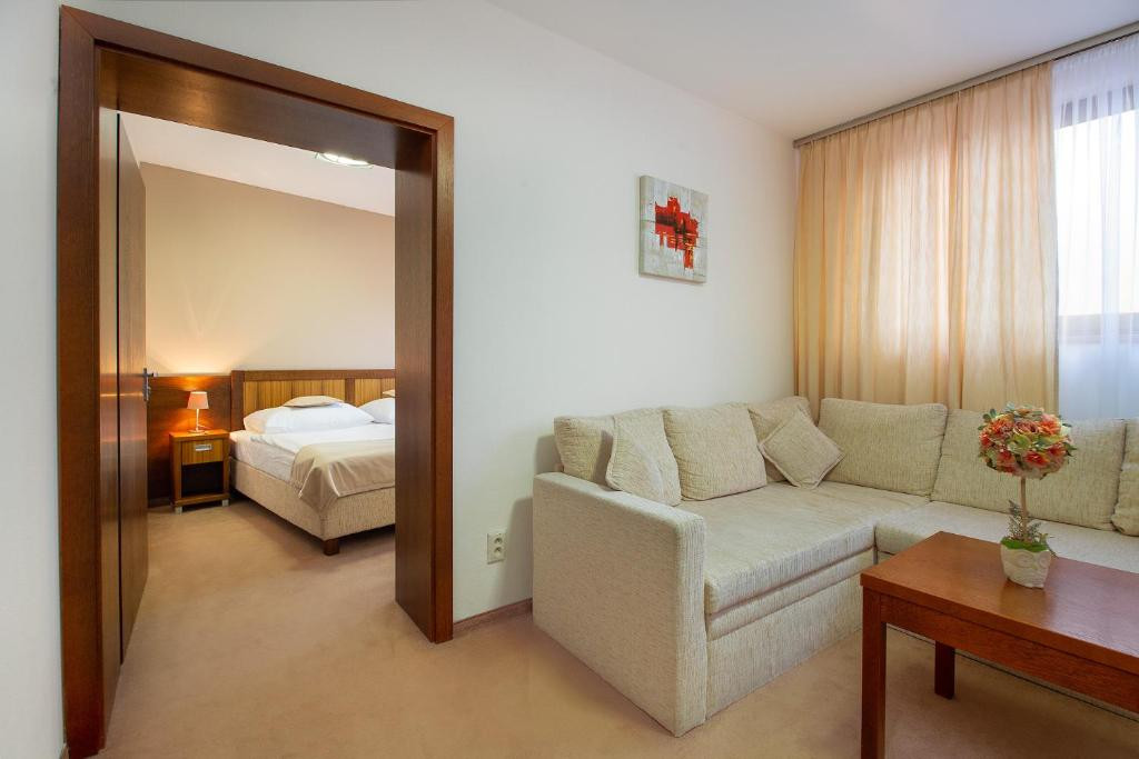 Hotel ACADEMIC #34