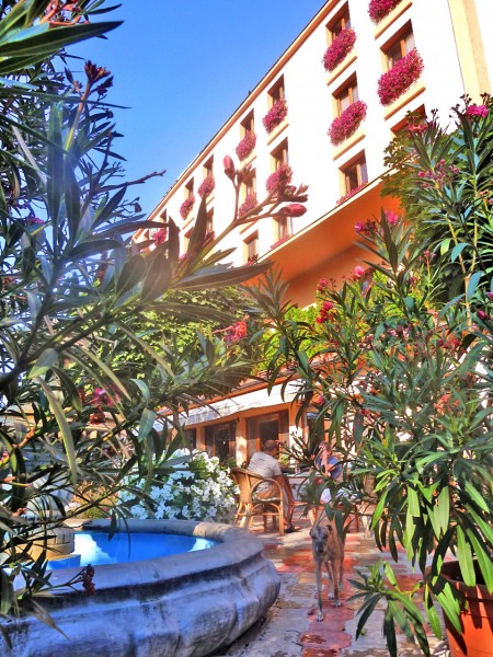 Hotel CENTRAL #3