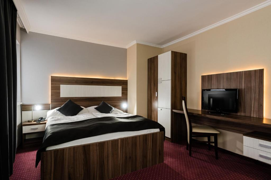Hotel MENHARD #22