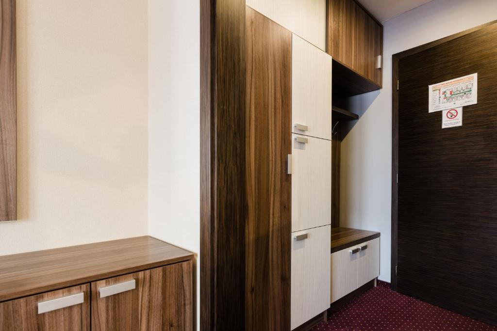 Hotel MENHARD #35