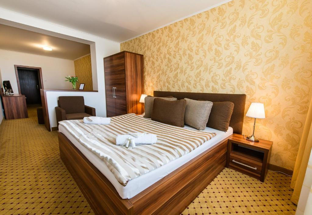 Hotel MERKUR #26