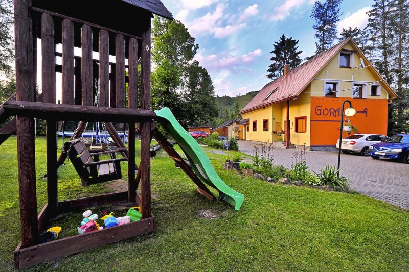 Apartment house GORAL #1