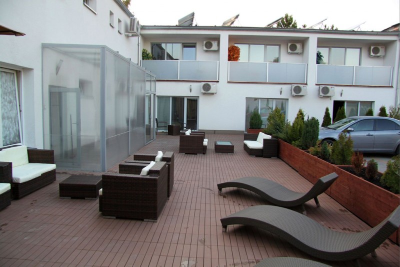 VILLA GREEN #8