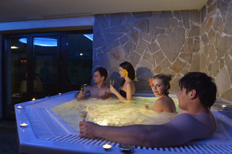 Wellness Pension STRACHAN #12