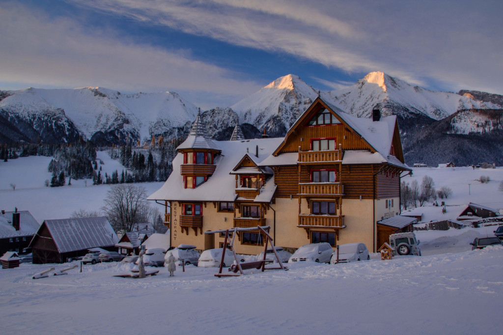 Wellness Pension STRACHAN #3