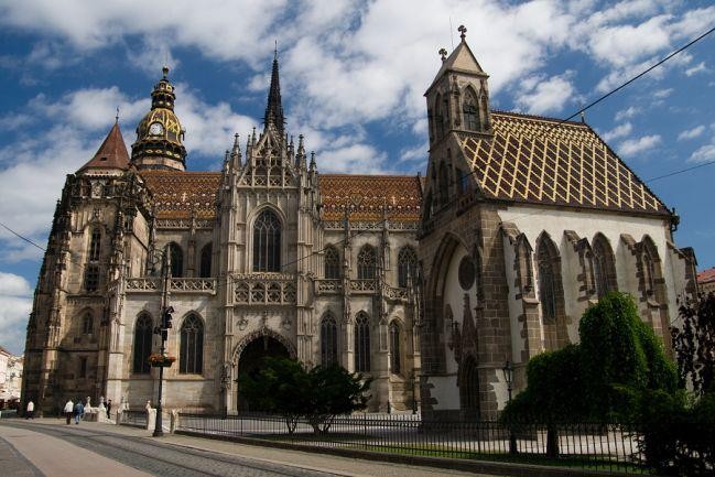 Dóm svaté Alžběty v Košicích – historická památka a turistická atrakce na východním Slovensku