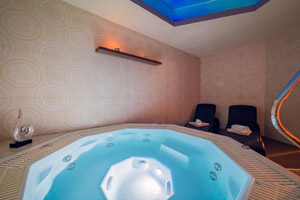 Miraj Resort - vířivka vo wellnesse