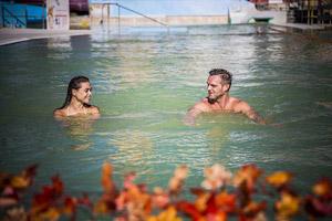 Niagara pool