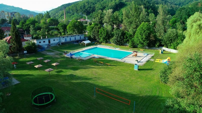 Summer swimming pool Hnúšťa