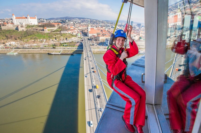 UFO Skywalk