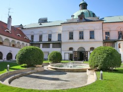 Pałac i Zamek w Topoľčiankach Topoľčianky