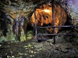 Slovak opal mines  Zámutov