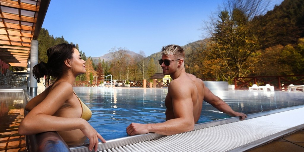 Aqua Vital getaway with pool, sauna and treatments #1